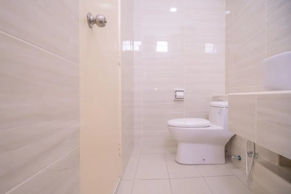 OYO Home 89458 Amazing 2br D'summit - photo 8