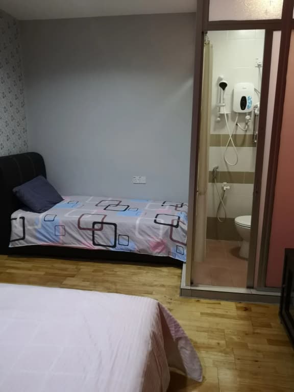 Home Inn - photo 1