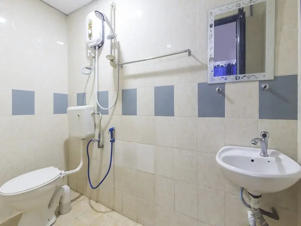 OYO 882 Hotel Sri Muda Corner Sdn Bhd - photo 9