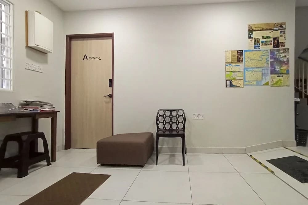 OYO HOME 90261 Hom2rex Kuching Homestay - photo 9