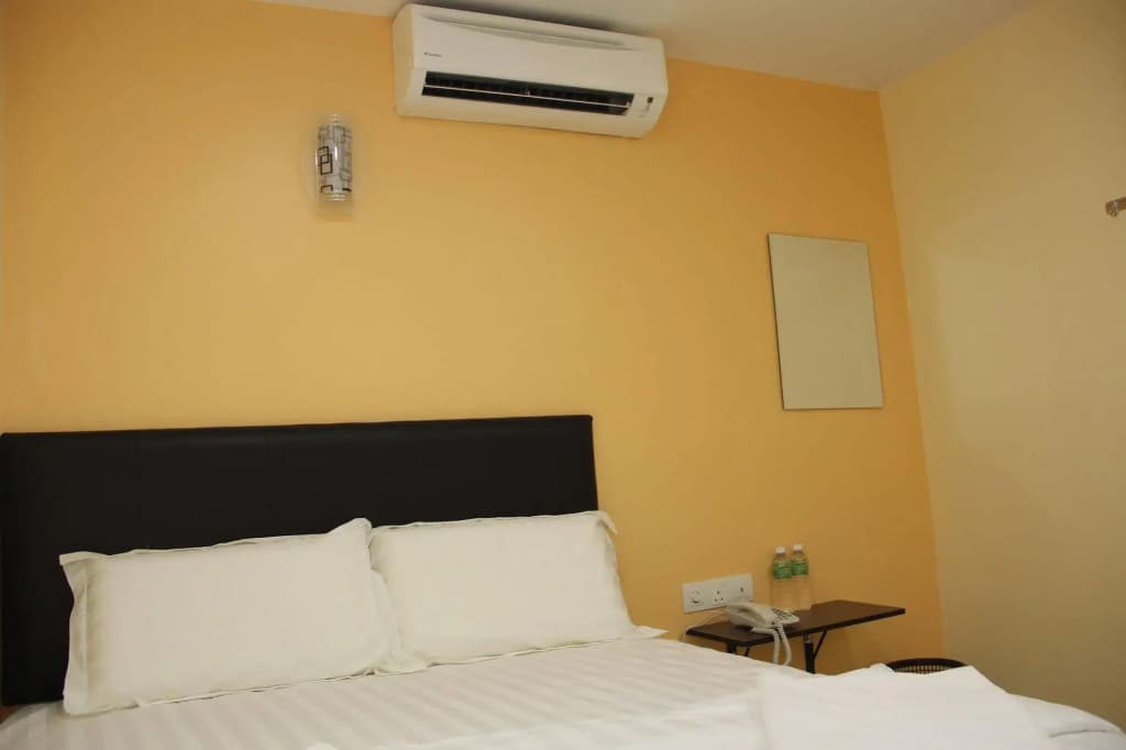 Royale City Hotel - photo 6