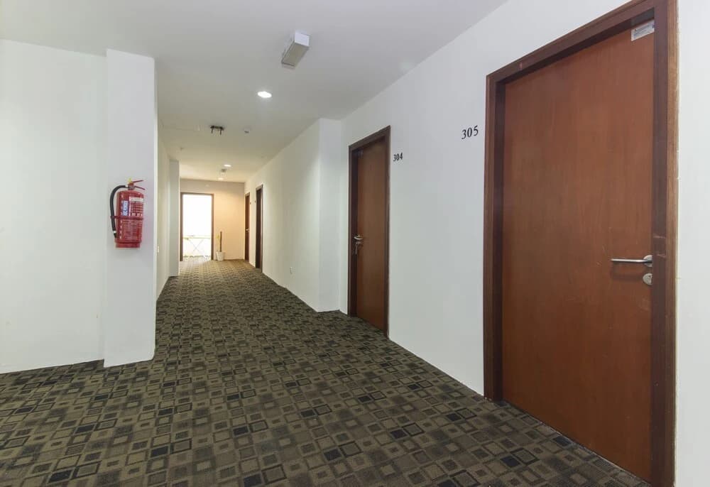 OYO 489 Pegasus Inn Hotel - photo 9