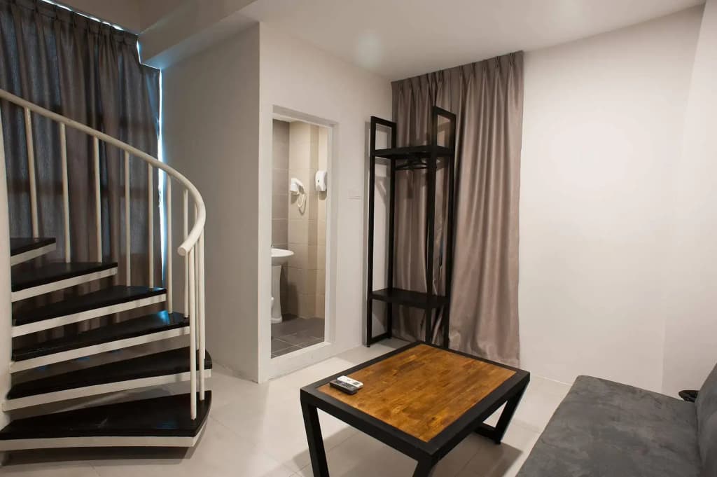 Econtel Hotel - photo 13