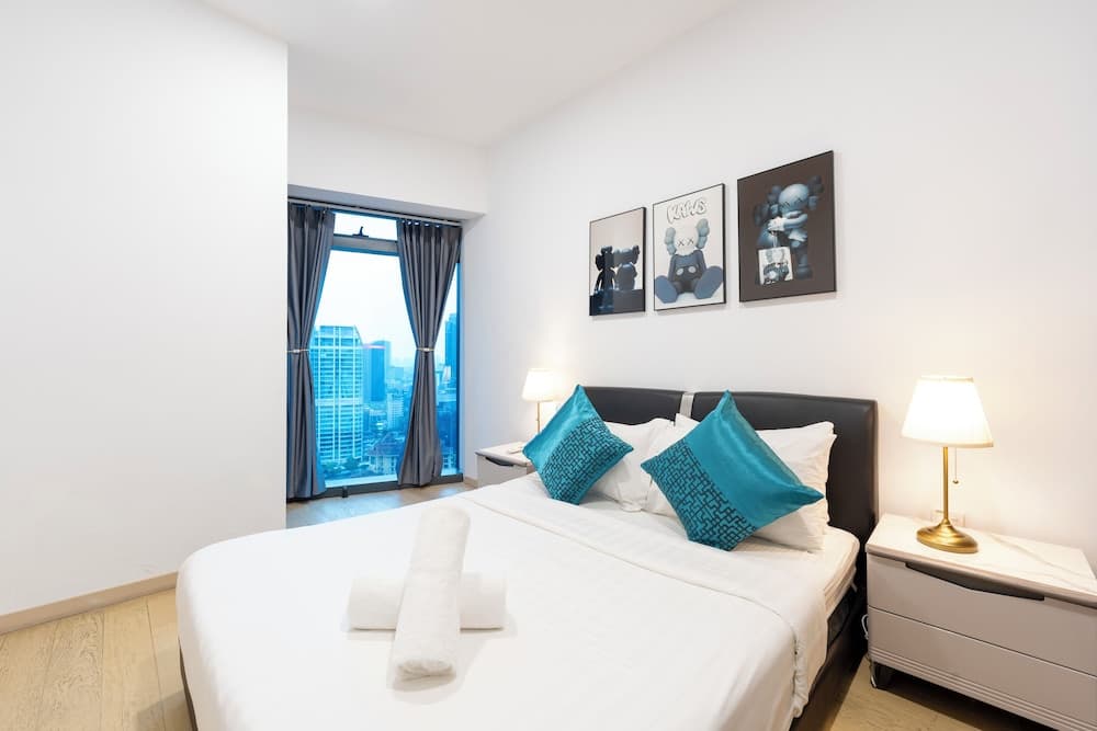 Moonway Luxury Suites At Eaton Residence - photo 40