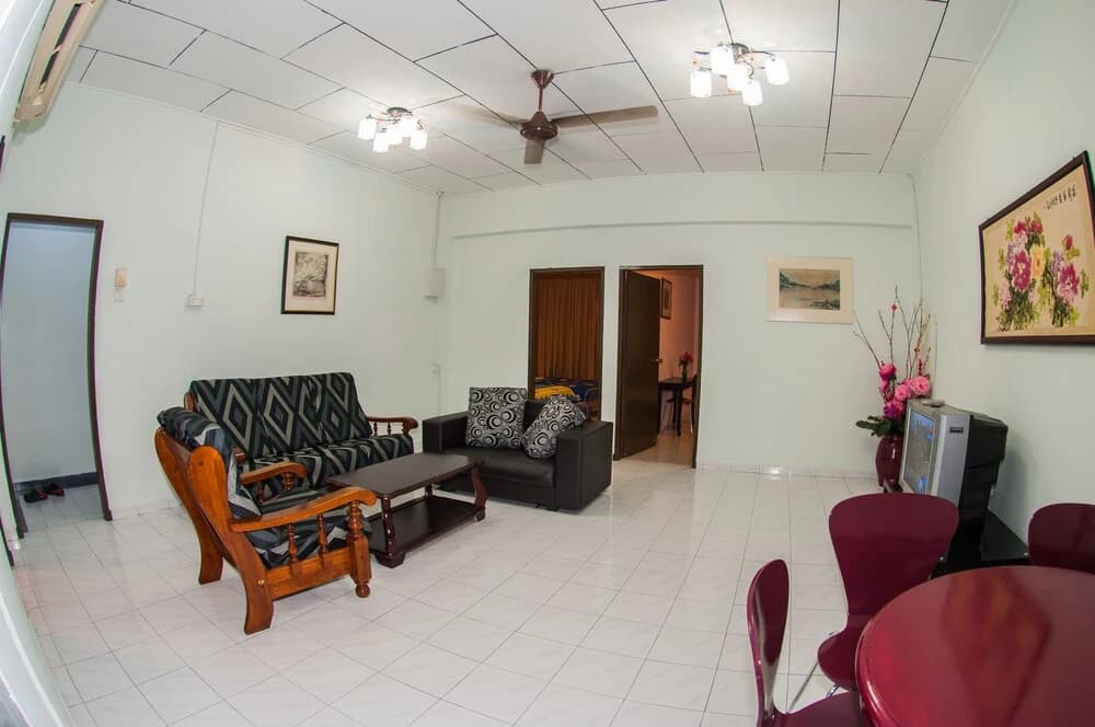 Chin Hua Residence - photo 2