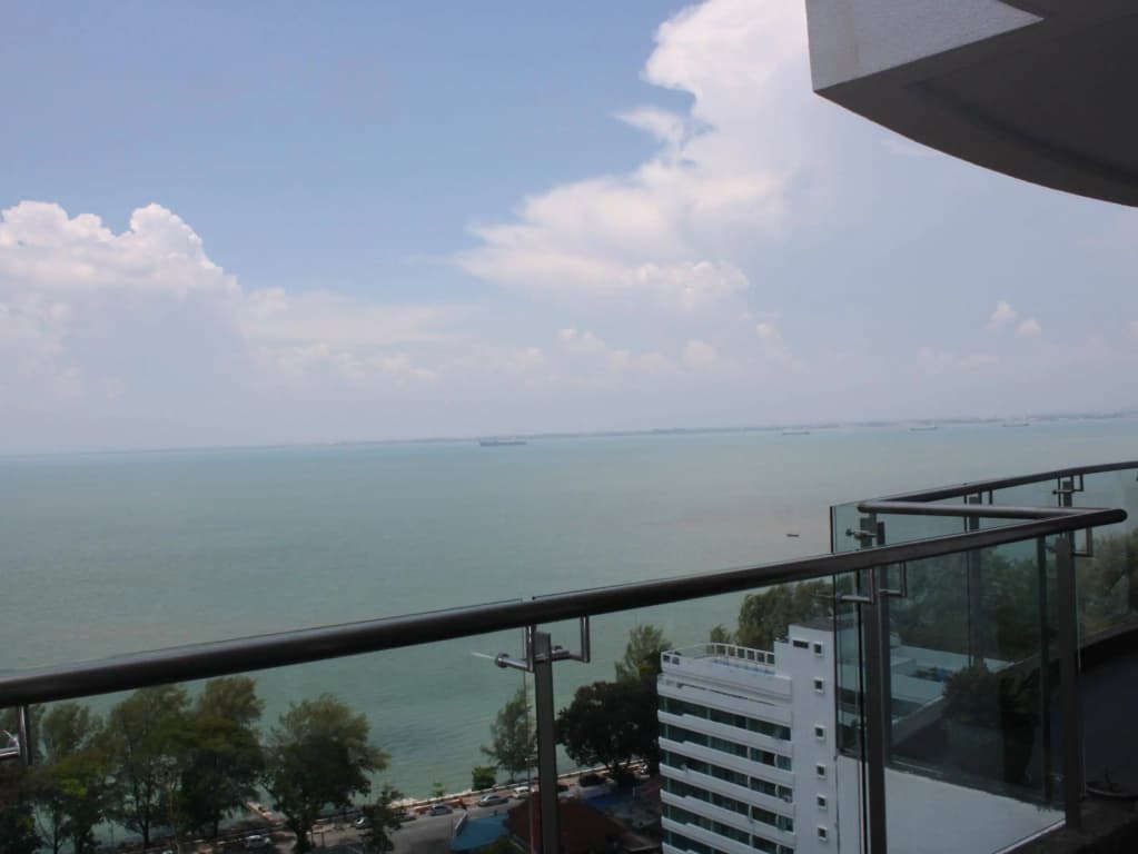 Gurney Residence - photo 1