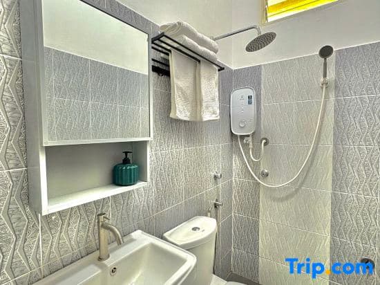 Tepak Nusuk Private Pool Homestay 5 Bedrooms 4 Bathrooms - photo 2