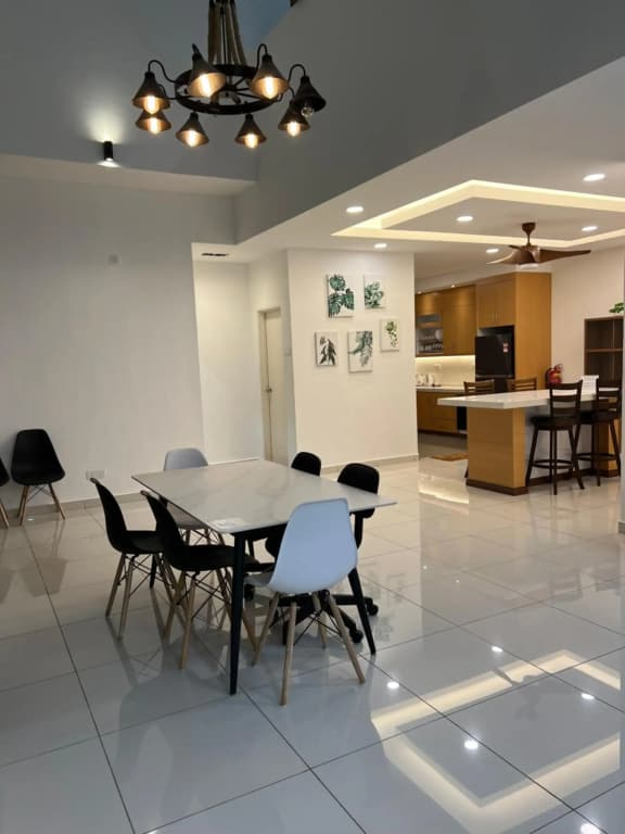4 bedrooms (private bathroom) Perdana Hill Villa - photo 17