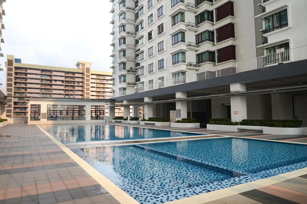 Dahlia Klcc View @ Rafflesia Condominium - photo 11