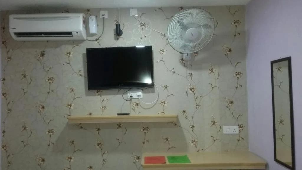 Leaf Guest House - photo 11