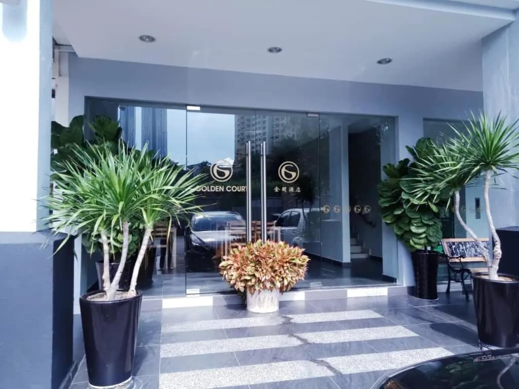 Golden Court Hotel @ Taman Pelangi - photo 14
