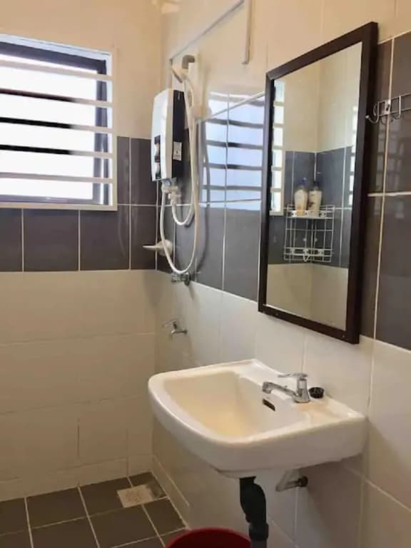 Sandakan Hill Terrace 3 - photo 19