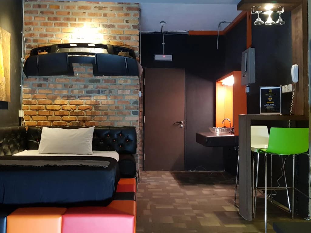 Bunker Hotel & Restaurant - photo 2