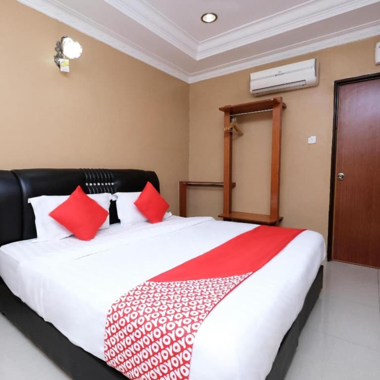 Swing & Pillows @ Ayuni Hotel, Bangi Selangor - photo 27