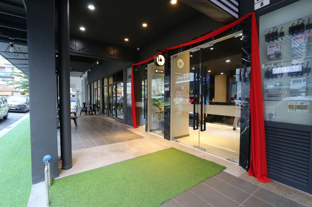 Hotel 99 - Sri Petaling - photo 1