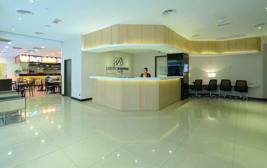 Pacific Express Hotel Central Market - photo 1