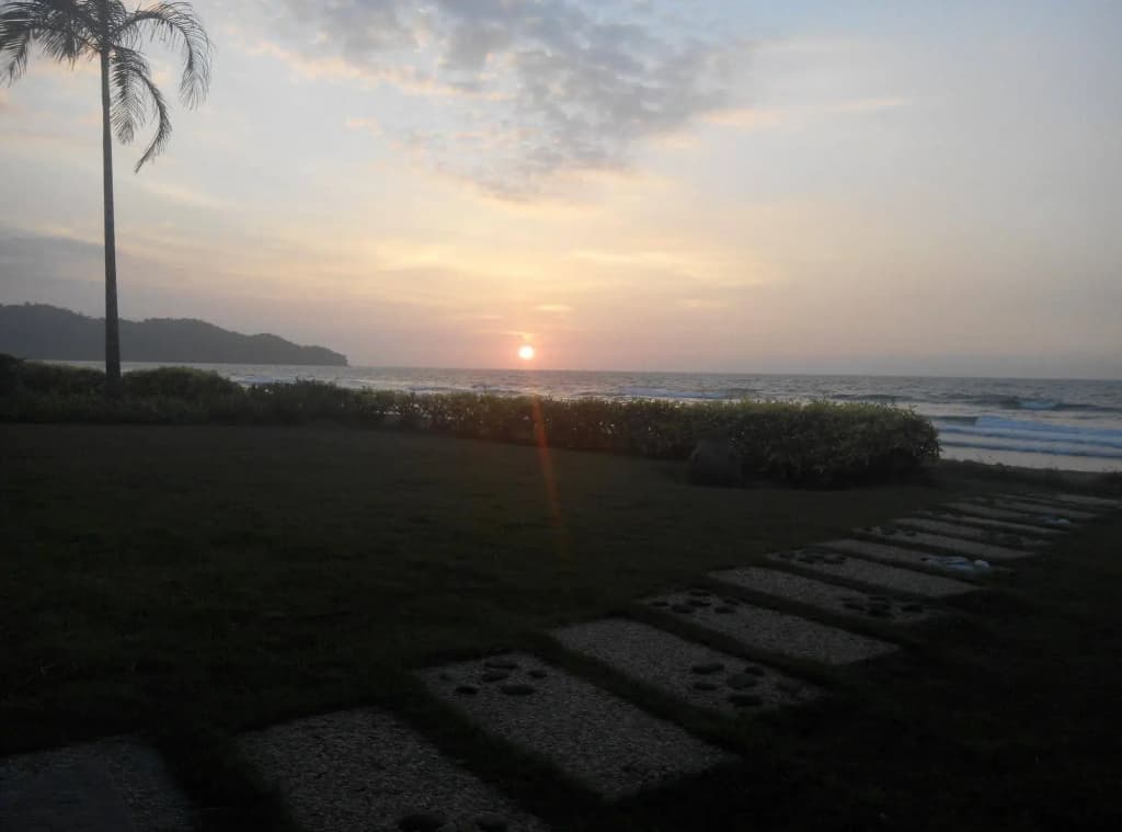 Sabah Beach Villas & Suites - photo 15