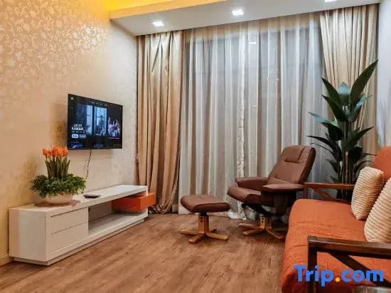 Urban Oasis Apartment 5 - photo 10