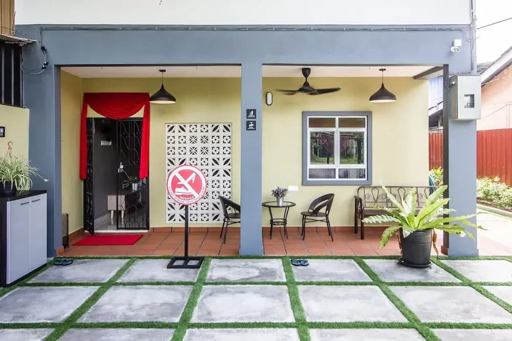 Plumeria 5BR Garden House by uBook - photo 1