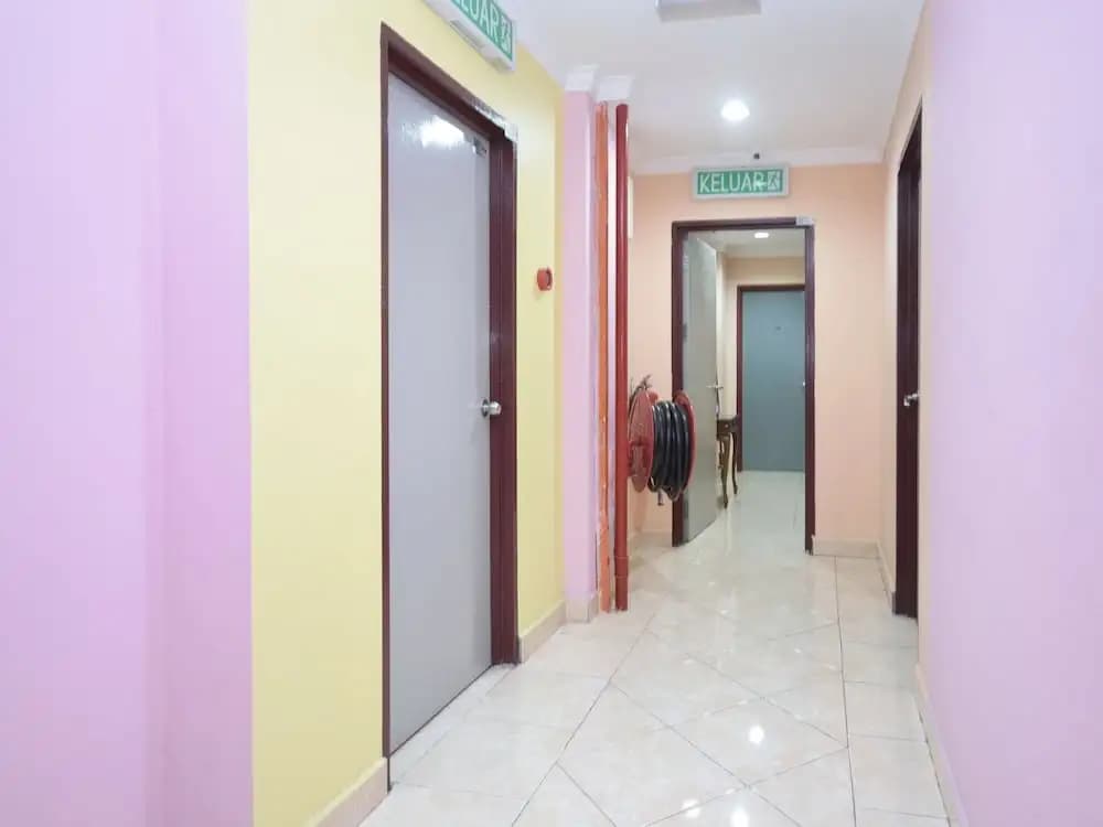 Hotel Grand Nadia By OYO Rooms - photo 8