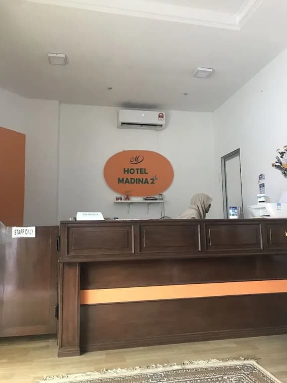 OYO 89781 Hotel Medina 2 - photo 2