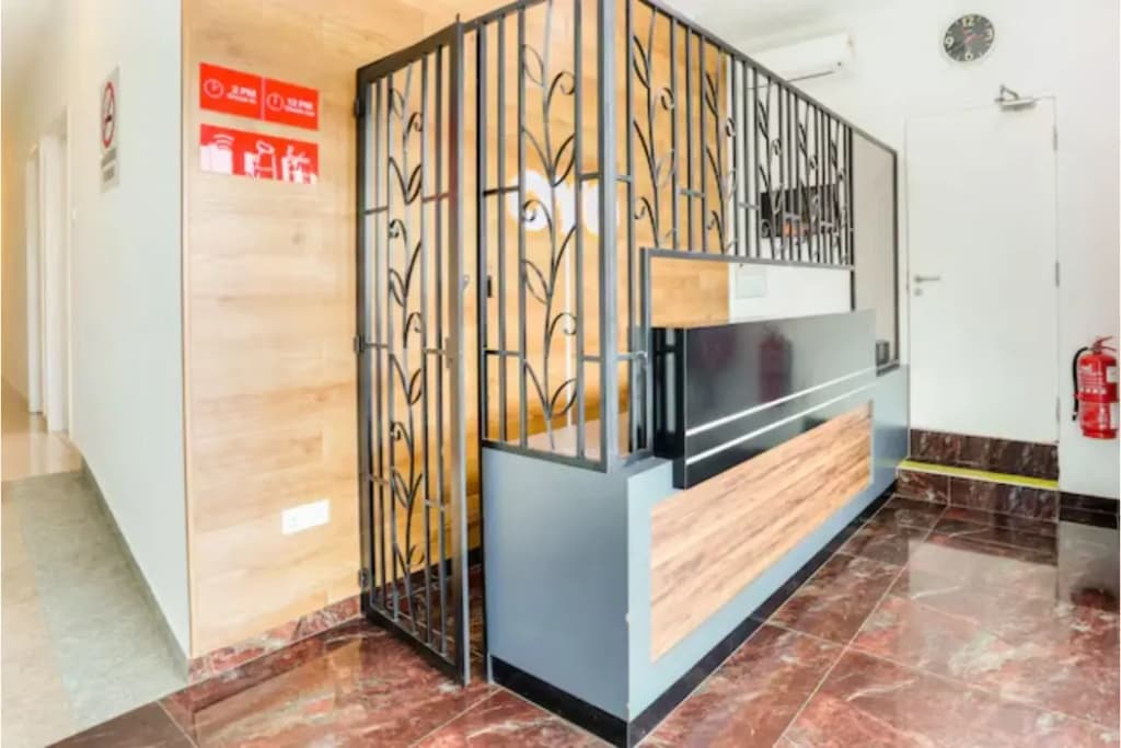 OYO 89677 Sunflower Hotel - photo 11