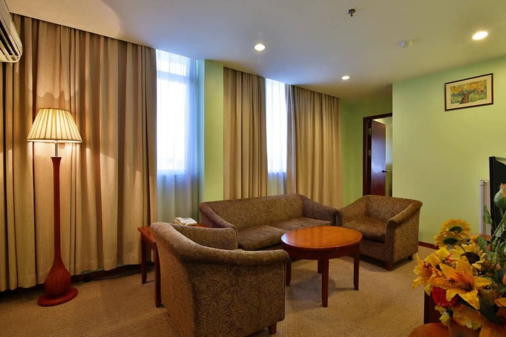 OYO 597 Winner Hotel - photo 6