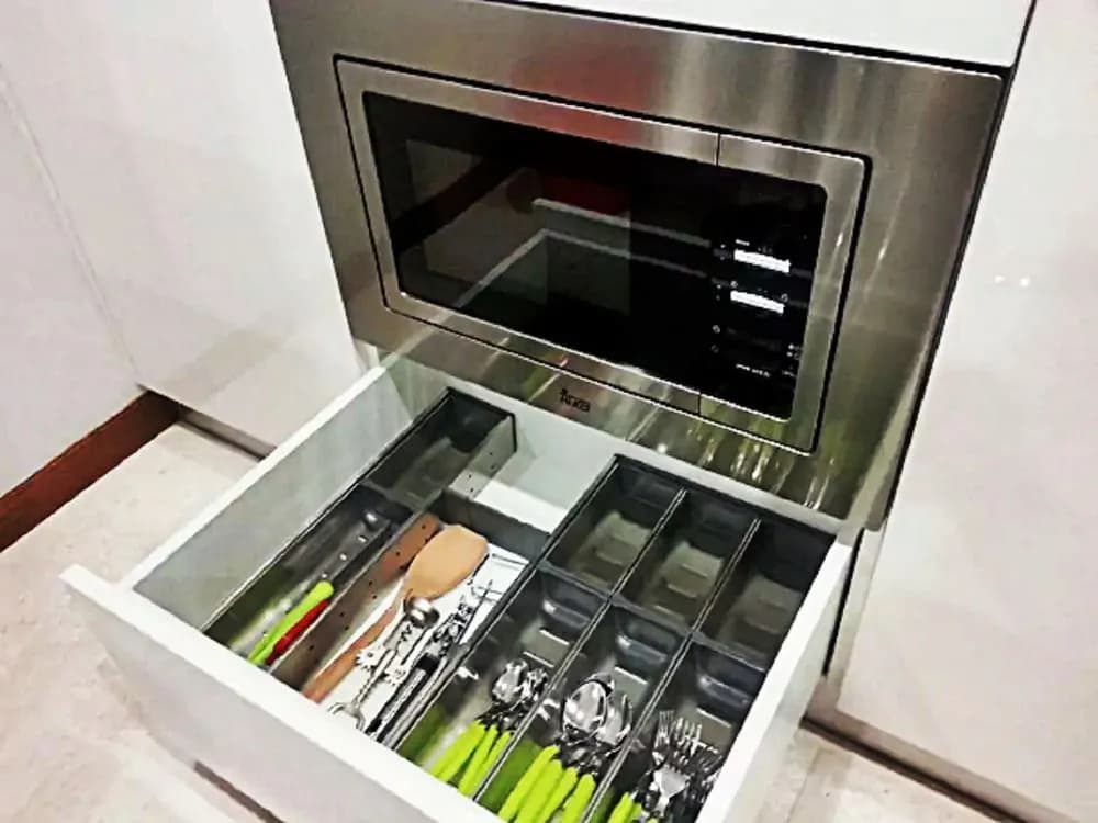 KL101 Service Suite at Soho Suites KLCC - photo 3
