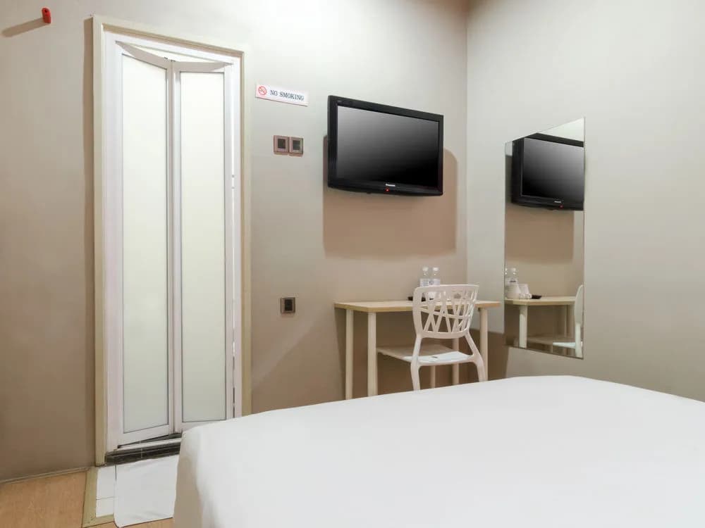 OYO 272 I Hotel - photo 6