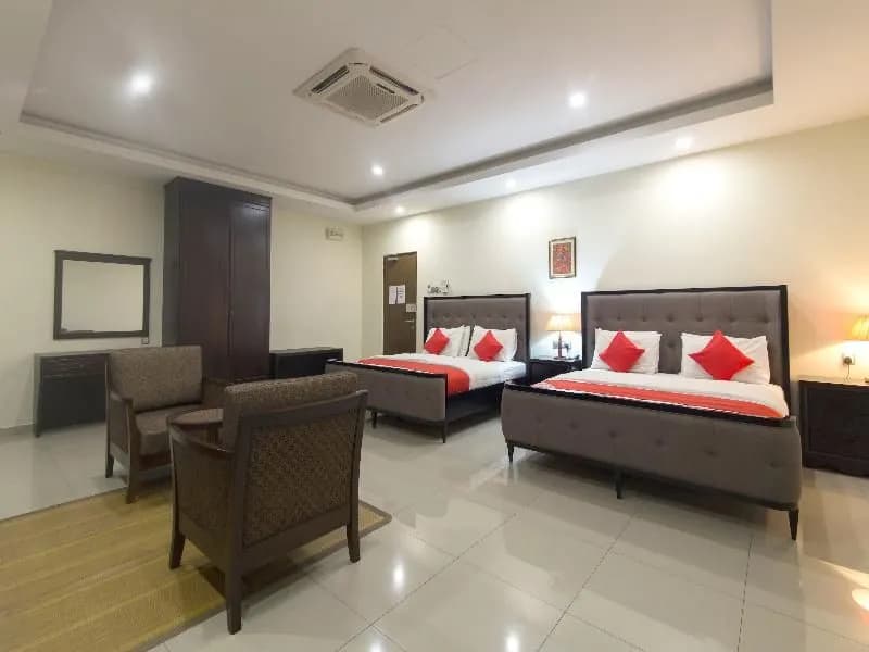Capital O 90653 Maxwell Inn Boutique Hotel - photo 2