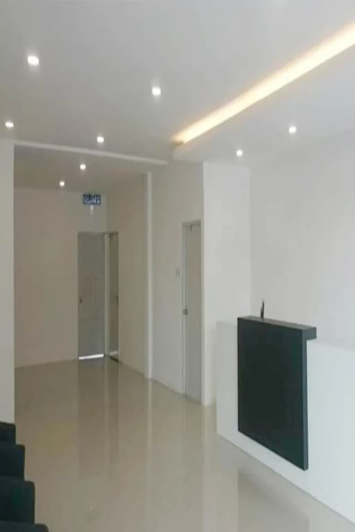 Place2Stay @ General Hospital - photo 11