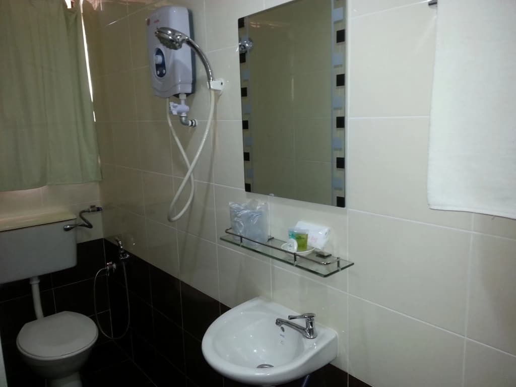 Hotel 22 Gurney - photo 8