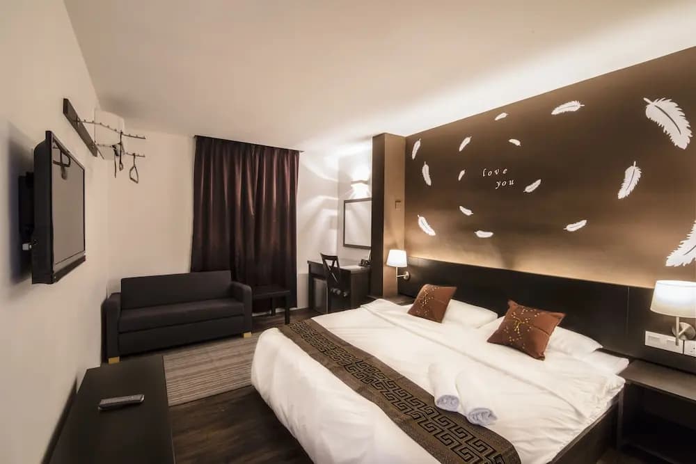 The Grace Hotel - photo 2