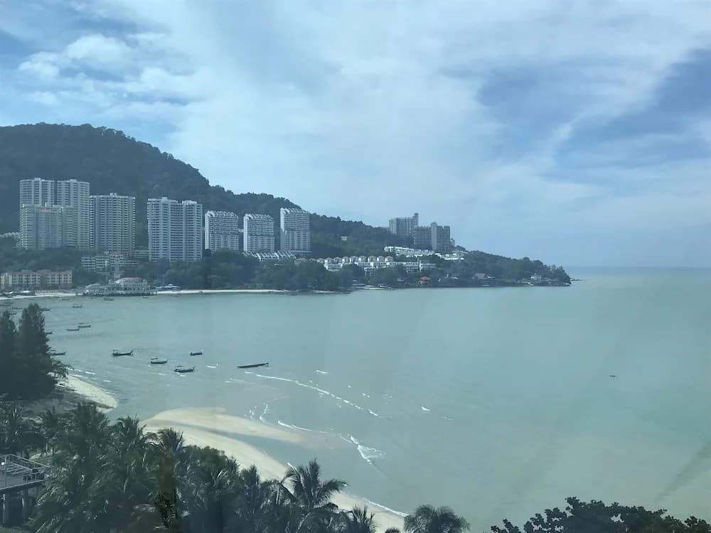 Brand New By The Beach - Tanjung Bungah - photo 17