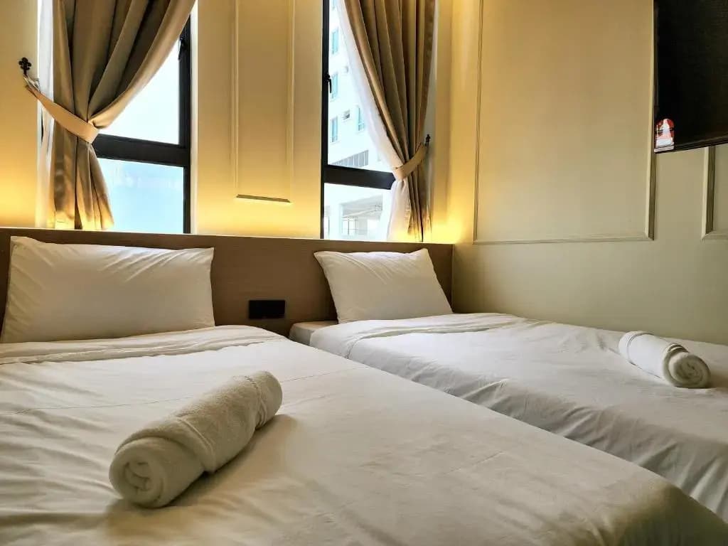 Georgetown AY Hotel - photo 2
