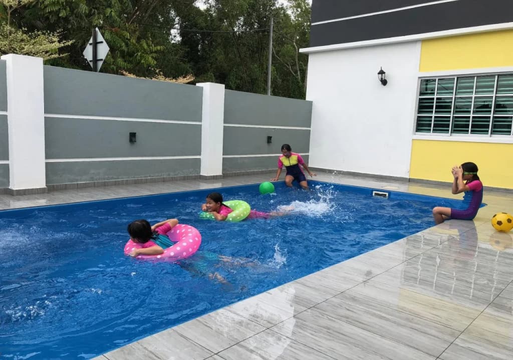 H & H Guesthouse 1 - photo 25
