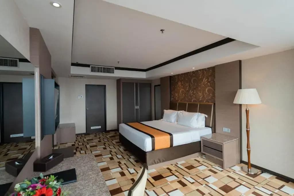 Grand Paragon Hotel Johor Bahru - photo 38