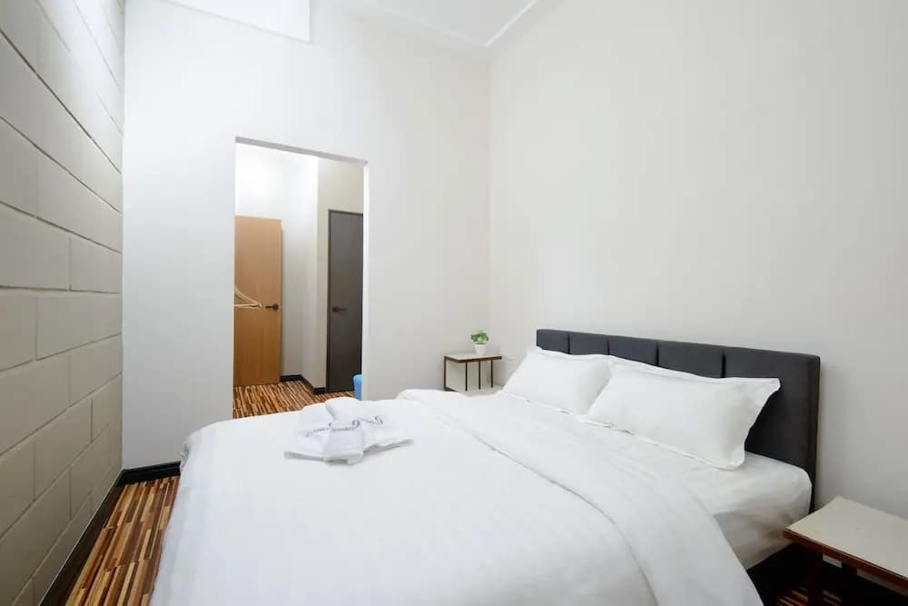 2-Bedrooms Gurney Terrace 9 - iB11 - photo 6