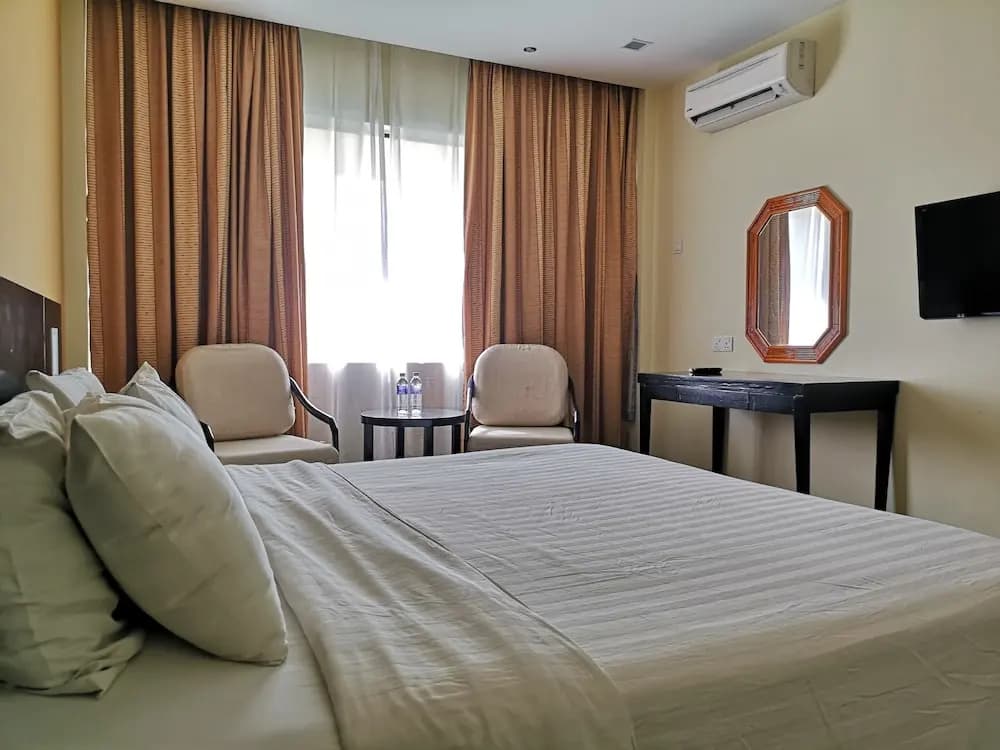Oyo 89693 Perkasa Hotel Keningau - photo 3