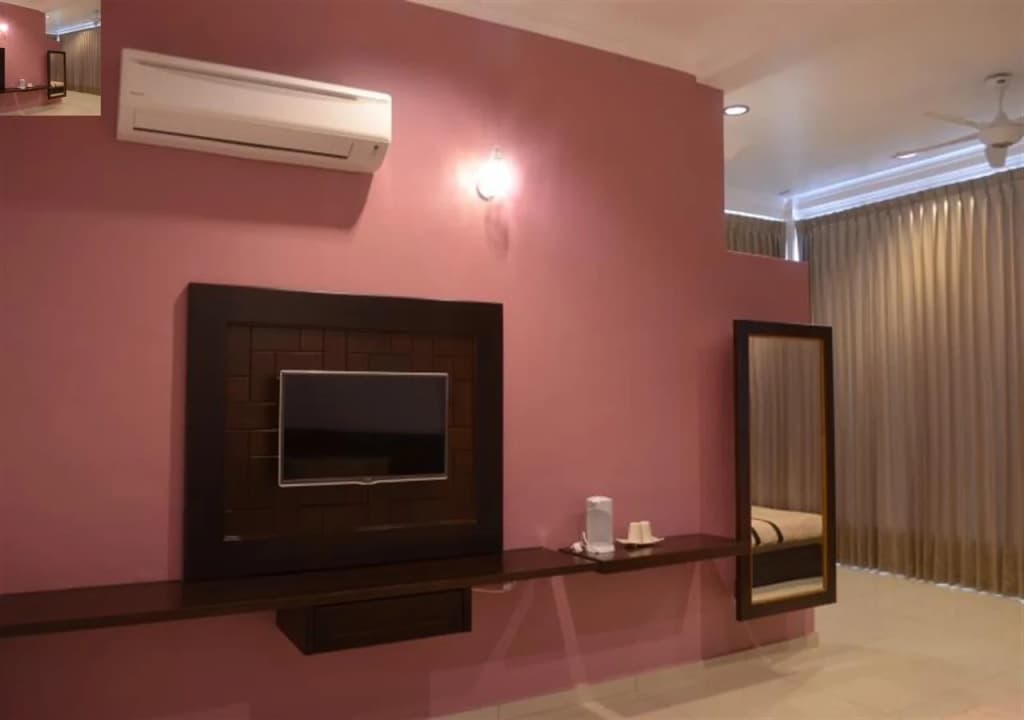 LSH Rest House - photo 5