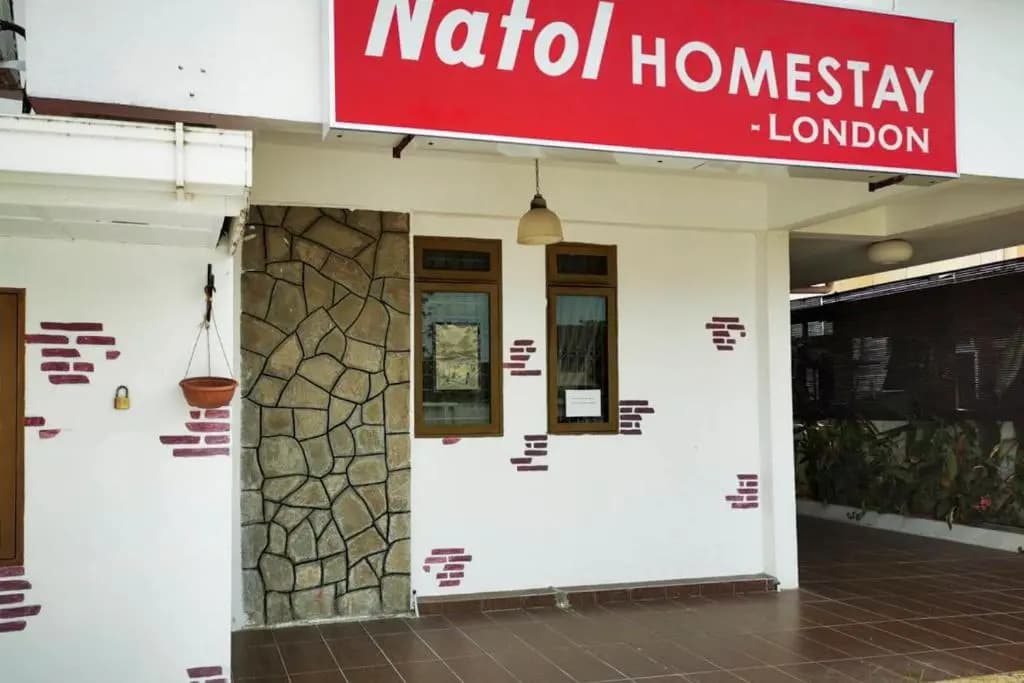 OYO HOME 90260 Natol Homestay London - photo 2
