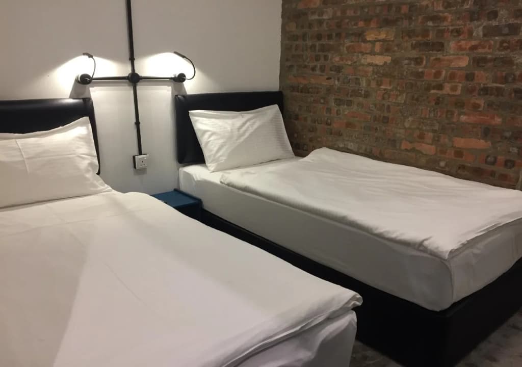 Suite 18 Boutique Hotel - Hostel - photo 4