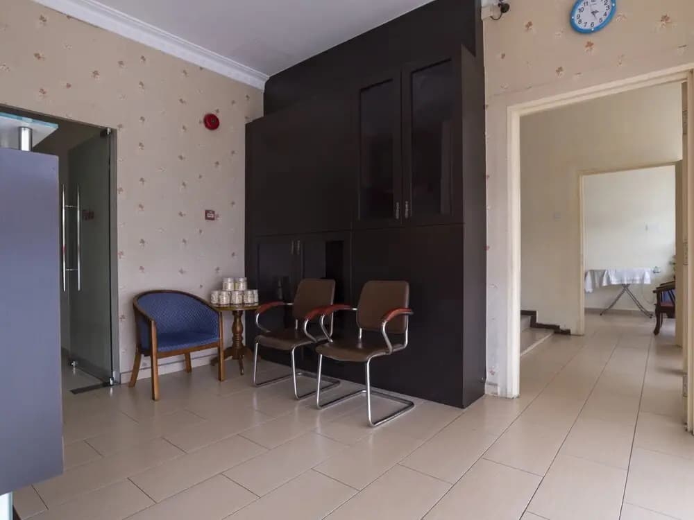 OYO 89536 Hazris Hotel - photo 14