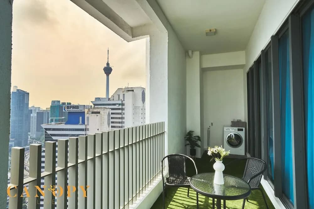 The Luxe & The Colony, KLCC - photo 18