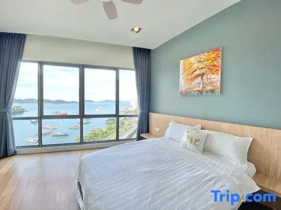 Imago Seaview Waterfront 3 Bedrooms Chic Suite - photo 1