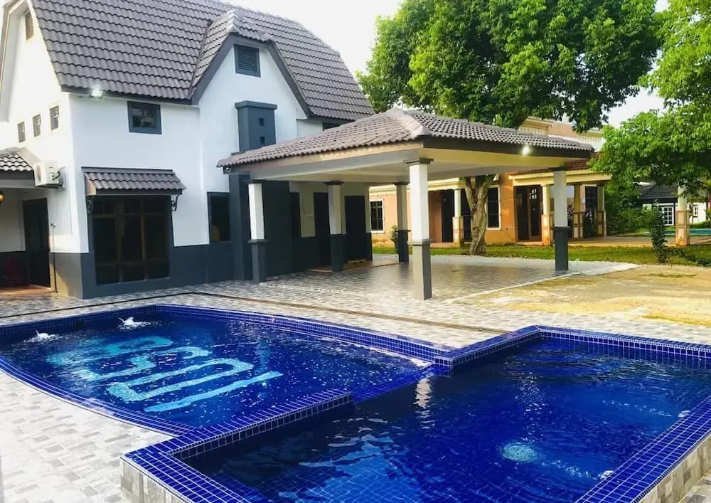 Private Villa With Pool by AZRA - photo 17