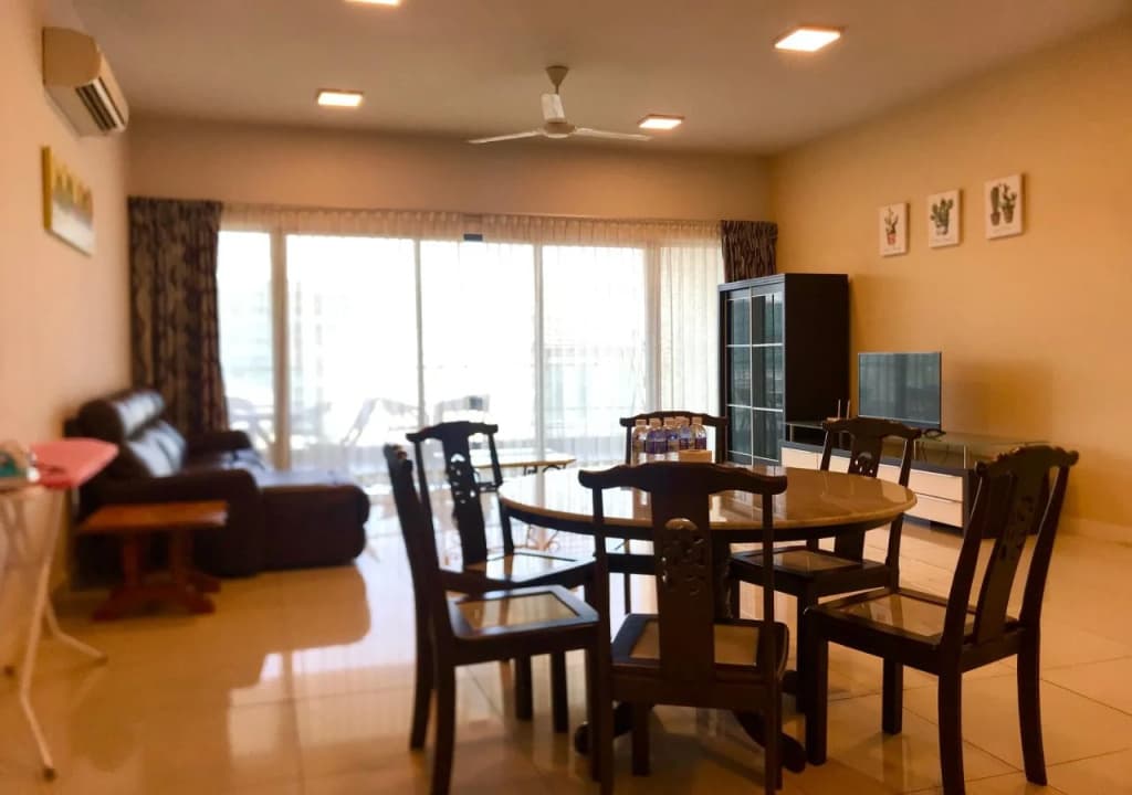 Sunset Seaview Vacation Condos City Centre @ IMAGO Shopping Mall - photo 15