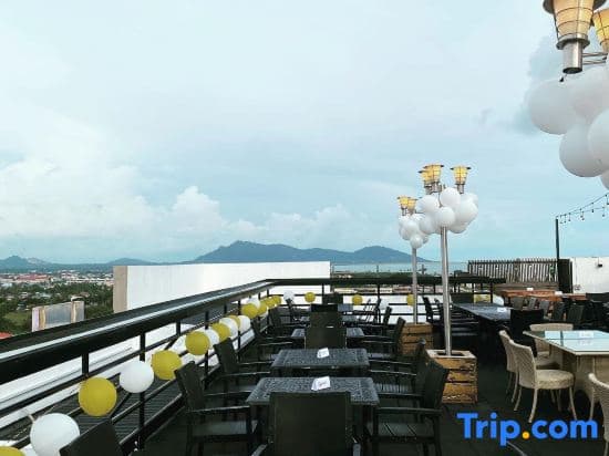 LA Hotel - photo 5