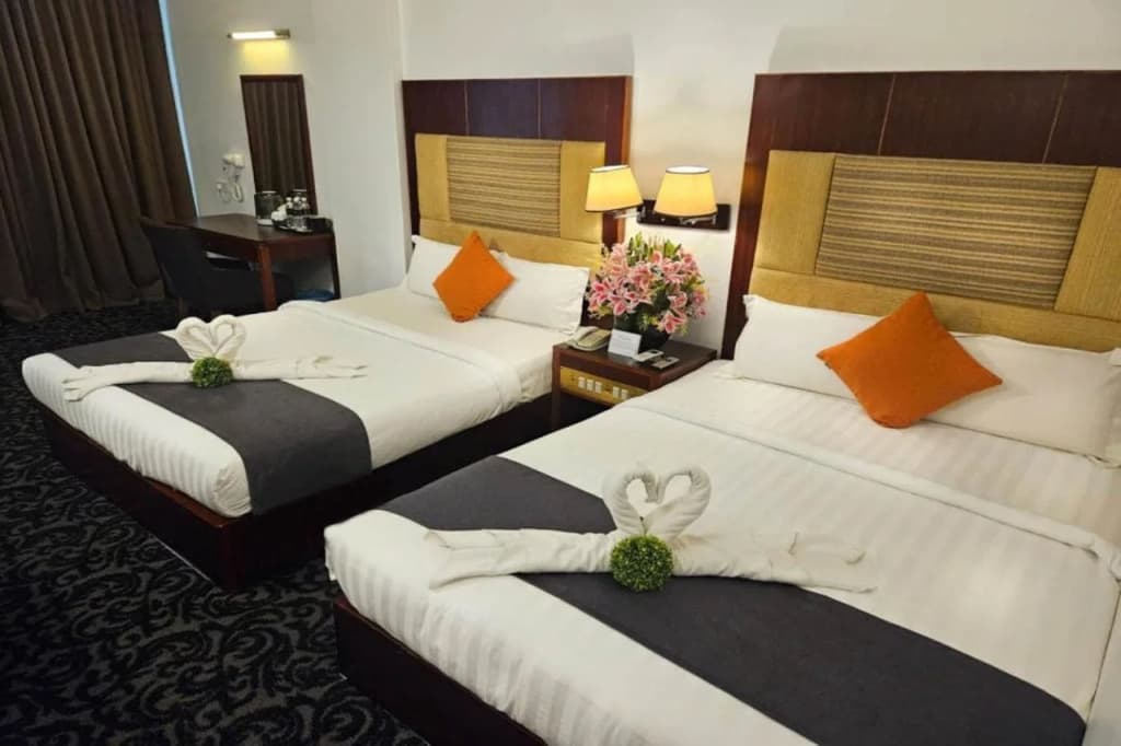Greenleaf Hotel - photo 19