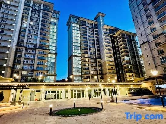 Kuching City Center Apartment With City View - photo 16